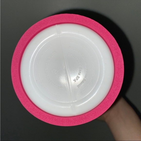 PINK Victoria’s Secret 32oz Water Bottle NEW - Picture 3 of 3
